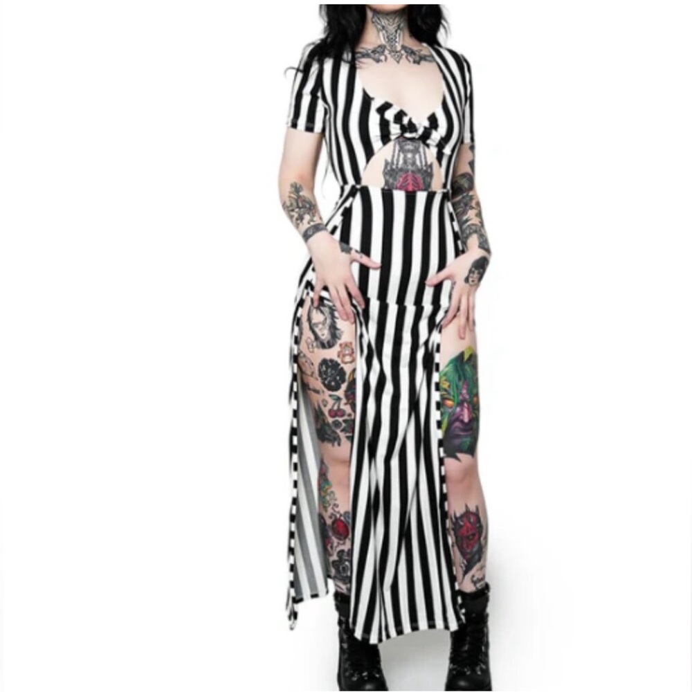 Forest Ink Beetle M-Line Maxi Dress